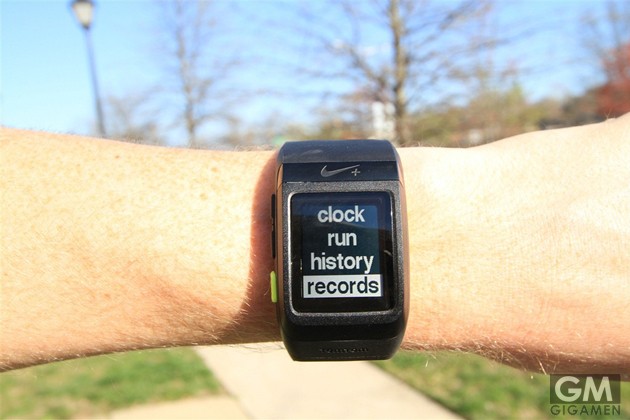 Nike+ SportWatch GPS | 昨日の自分を越えるために～あらゆるデータを表示してくれるランニング用腕時計 | GIGAMEN ギガメン