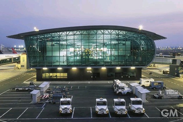 gigamen_Brussels_Airport