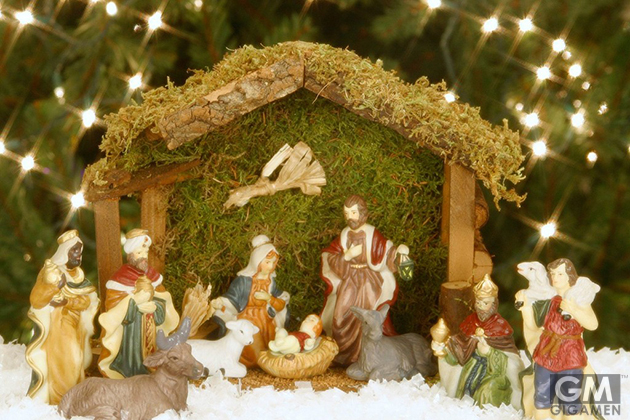gigamen_Weirdest_Christmas_Traditions1