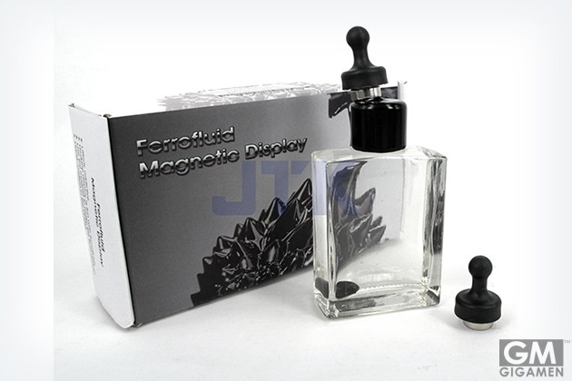 gigamen_Ferrofluid_in_Bottle01